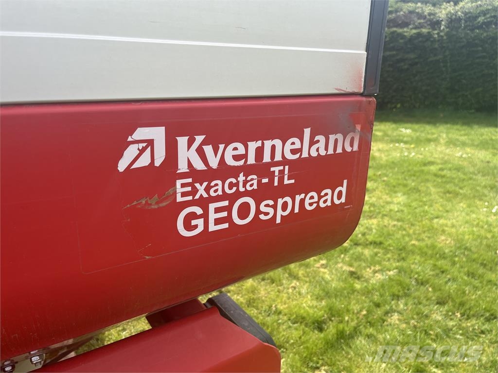 Kverneland TL Geo 3900 معدات فرد المواد المعدنية