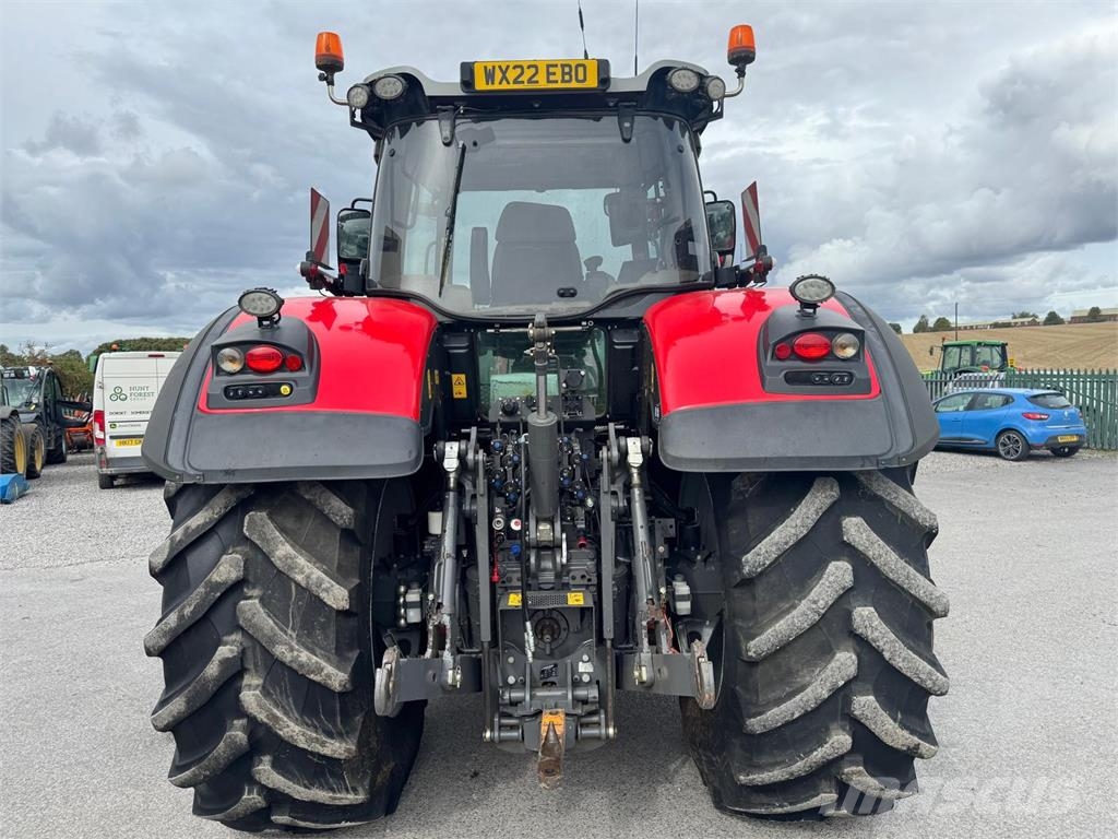 Massey Ferguson MF 8740 S Tractors