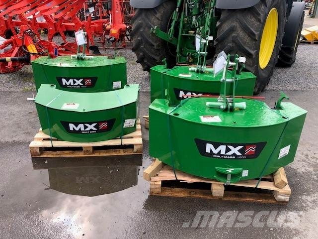 MX Big Pack Weight with Toolbox ماكينات زراعية - غير ذلك