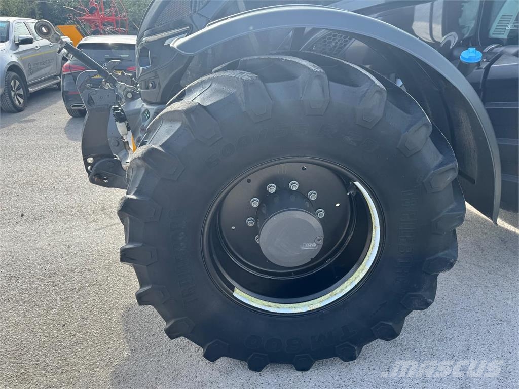 Valtra  Traktoriai