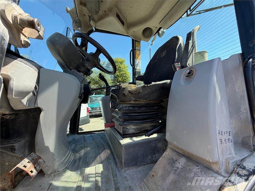 CAT 907H2 Schnellwechsler Allrad Фронтальные погрузчики