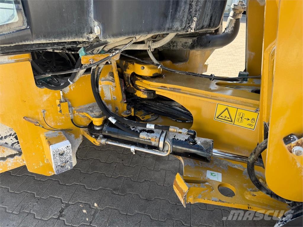 CAT 907H2 Schnellwechsler Allrad Фронтальные погрузчики