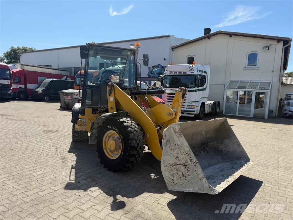 CAT 907H2 Schnellwechsler Allrad Фронтальные погрузчики