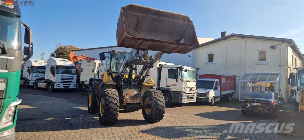 Komatsu WA 200 technische Wartung beim Komatsu Service Ładowarki kołowe