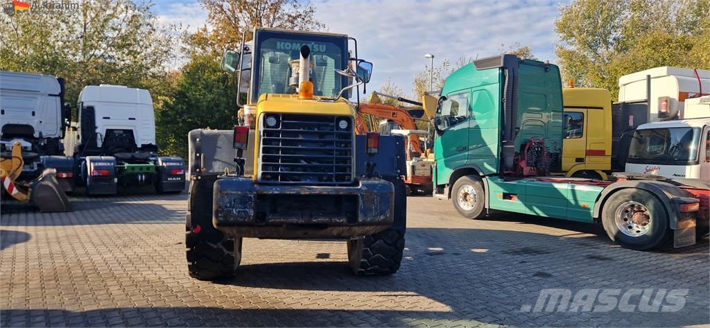 Komatsu WA 200 technische Wartung beim Komatsu Service Ładowarki kołowe