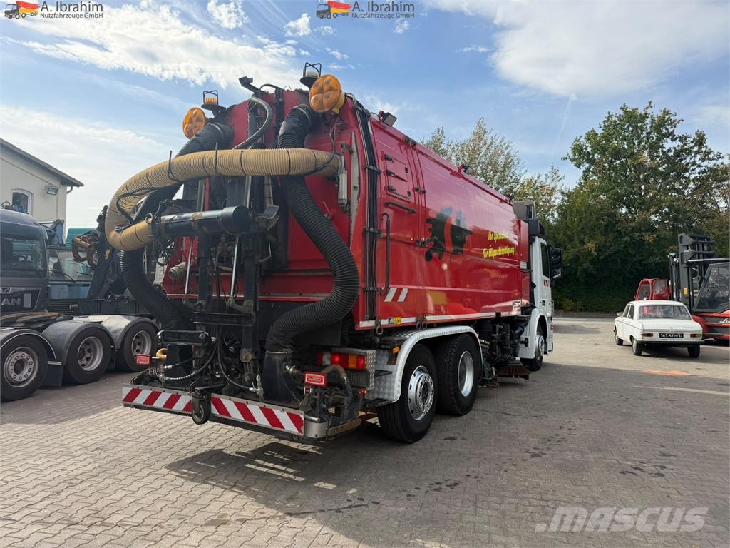Mercedes-Benz Actros 2544 Strassenreiniger FAUN Viajet 12RH Aufb Maturatori