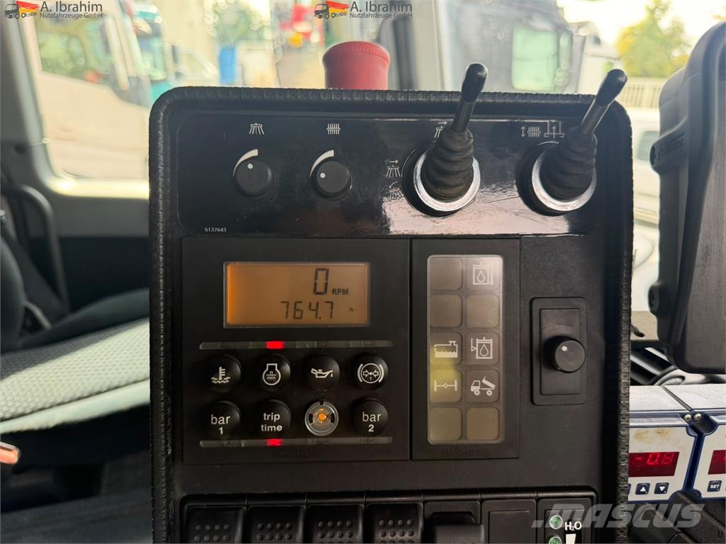 Mercedes-Benz Actros 2544 Strassenreiniger FAUN Viajet 12RH Aufb Maturatori