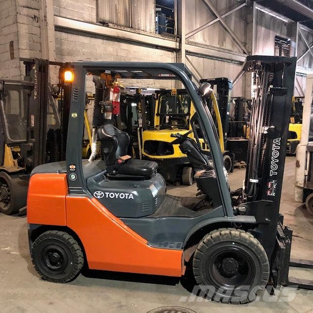 Toyota 8FDU25 Diesel forklifts
