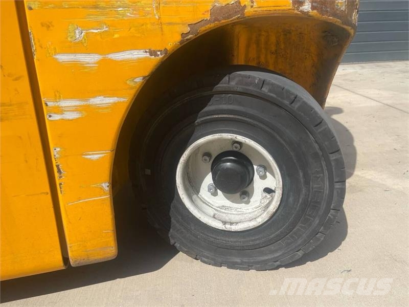 Jungheinrich DFG 425s 6190mh/ 4.5m/ 2.5t Diesel forklifts