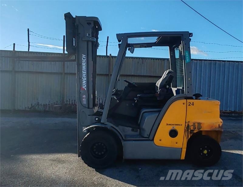 Jungheinrich DFG 425s 5.5m/ 4v/ 4371mh Dīzeļa autoiekrāvēji