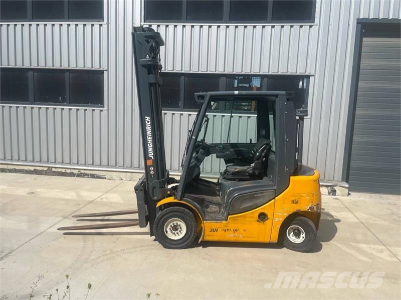 Jungheinrich DFG 425s 6190mh/ 4.5m/ 2.5t Diesel forklifts