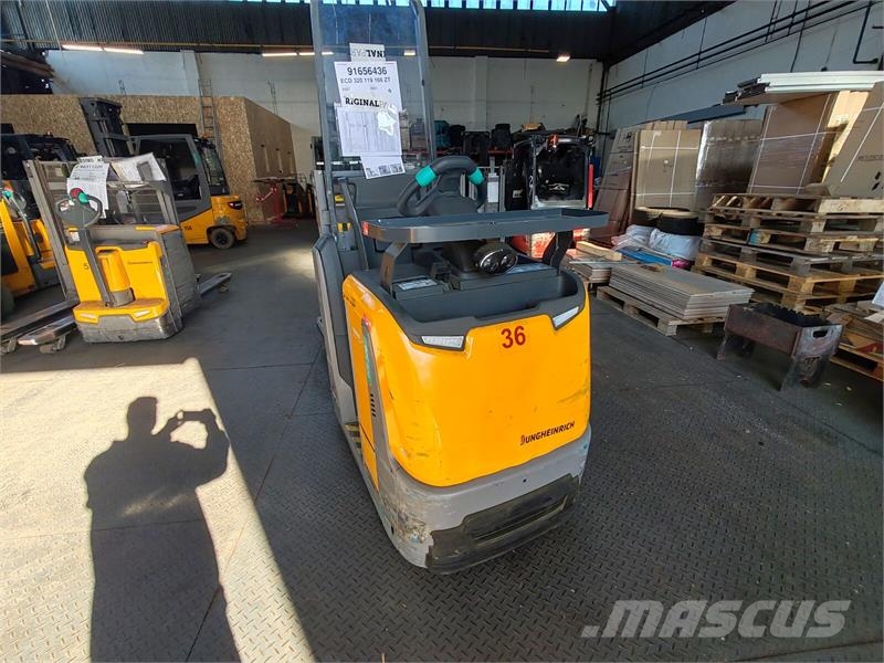 Jungheinrich ECD 320 1.6m/ 2021y/ 4833mh Medium lift order picker