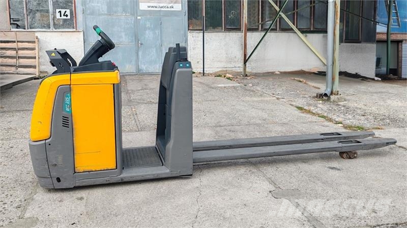 Jungheinrich ECE 225 2400mm /2022y/ 1719mh Montacargas de baja elevación