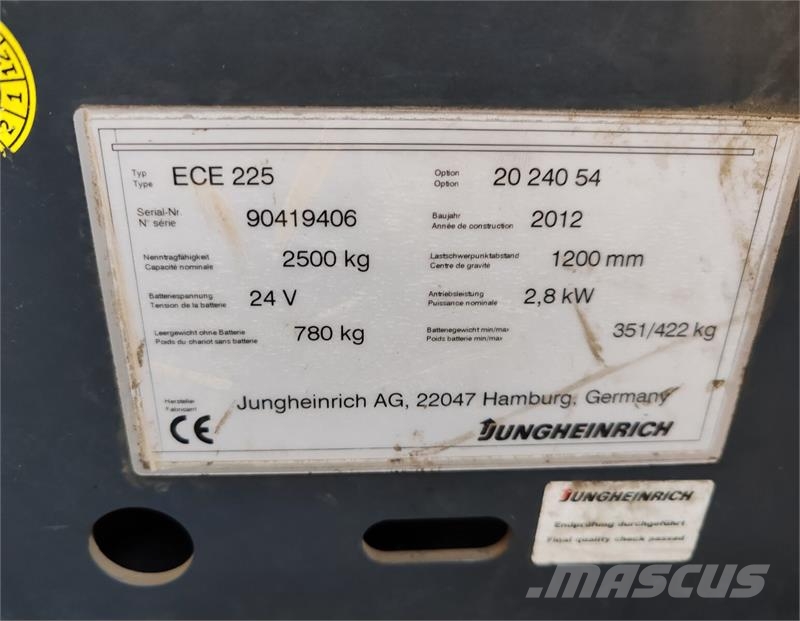Jungheinrich ECE225 2400mm bad battery Medium lift order picker