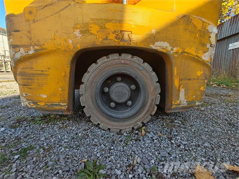 Jungheinrich EFG 215 Akumulátorové vozíky