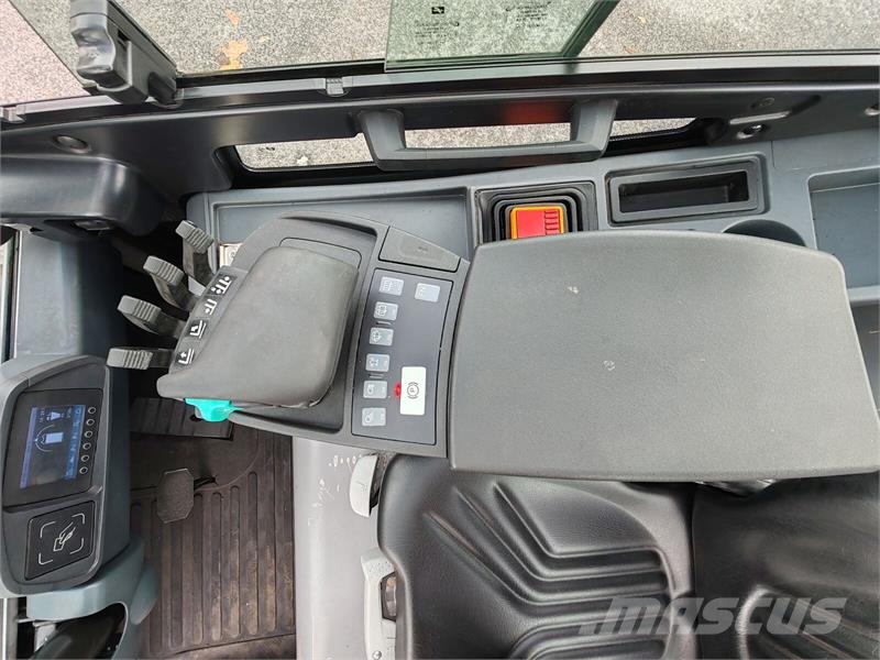 Jungheinrich EFG 320 شاحنات ذات رافعات شوكية تعمل بالكهرباء