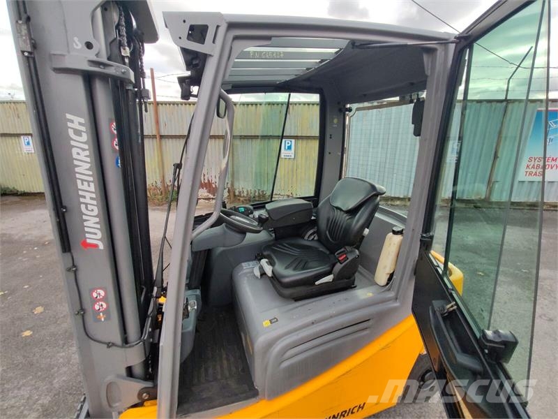 Jungheinrich EFG 320 4.8m/ 3728mh/ 4v Електрически вилични кари-повдигачи