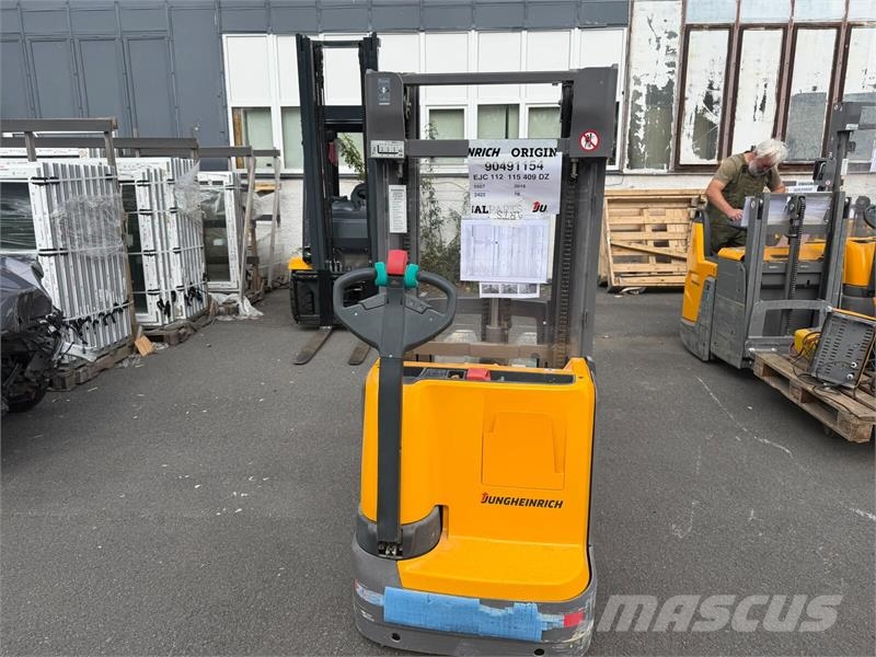 Jungheinrich EJC 112 Kézi raklapemelők