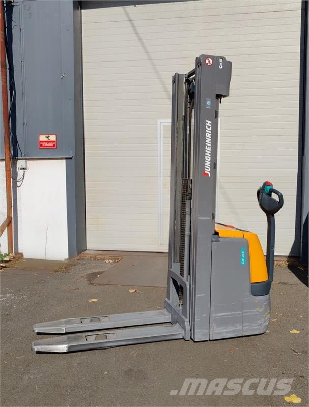 Jungheinrich EJC 216 5.25m / batt 2021 Hand stapelaars