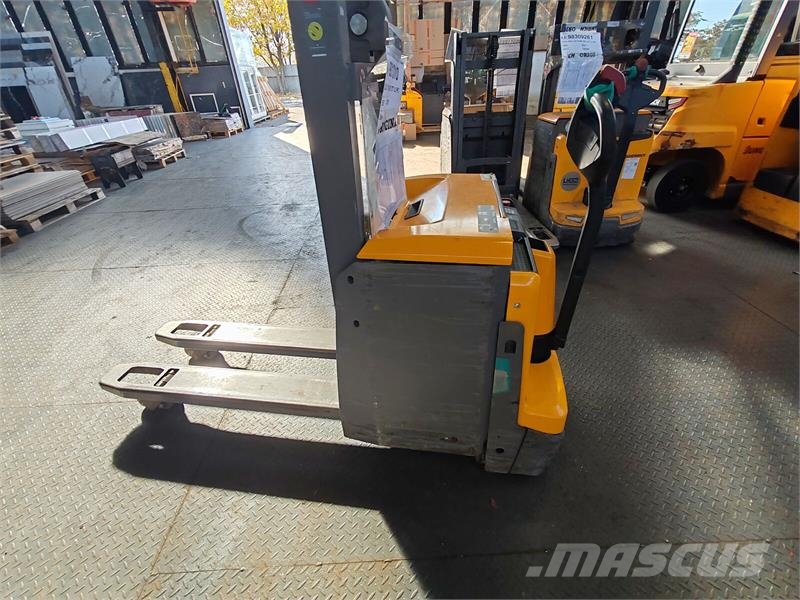 Jungheinrich EJD 120 2021y/ 2m/ 3703mh Gerbeurs manuel
