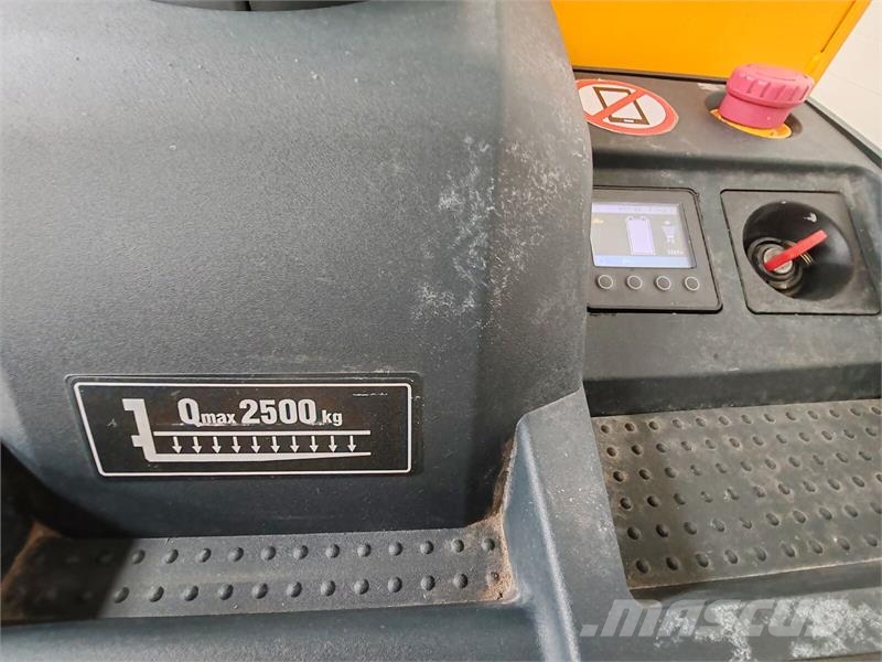 Jungheinrich ERE 225 2021y/ 2305mh Srednopodizni komisioni viličar