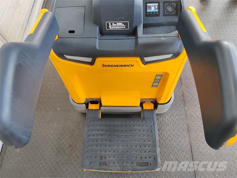 Jungheinrich ERE 225 KP Electro-pallettrucks