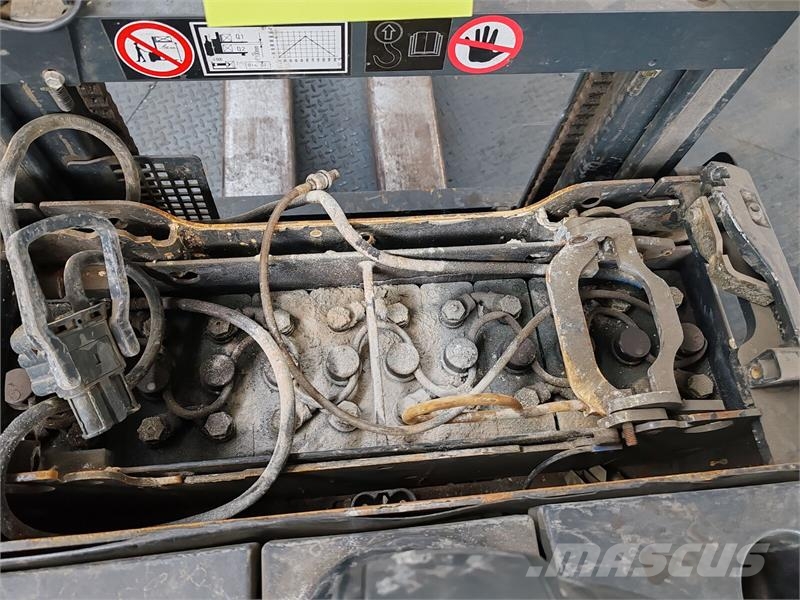 Linde L12 battery problem Ručni paletni viljuškari