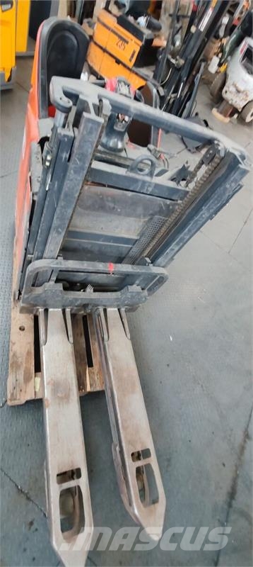 Linde L12 battery problem Ručni paletni viljuškari