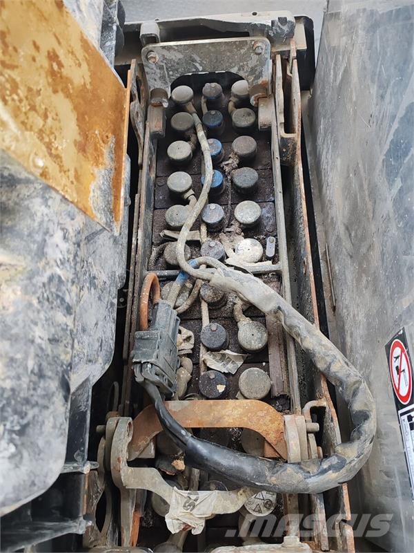 Linde L12 defect Ručni paletni viljuškari