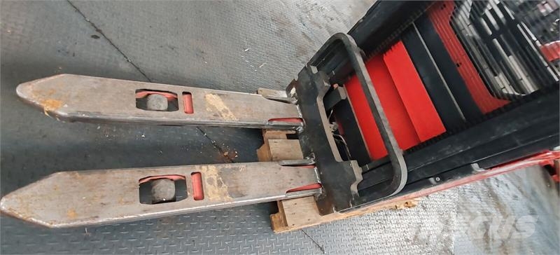 Linde L12AP DEFECT Ručni paletni viljuškari