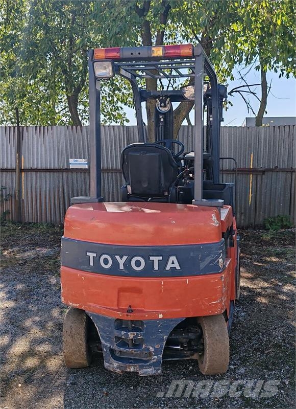 Toyota 7FBMF25 El gaffeltrucks