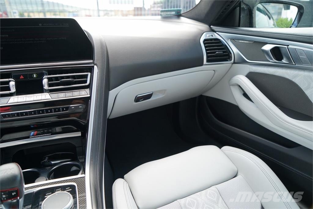 BMW M8 Automašīnas