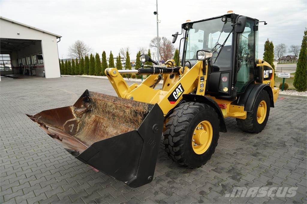 CAT 906M Ładowarki kołowe