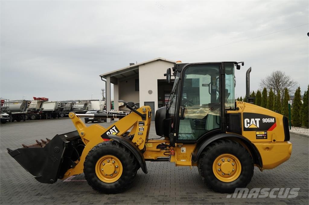 CAT 906M Ładowarki kołowe