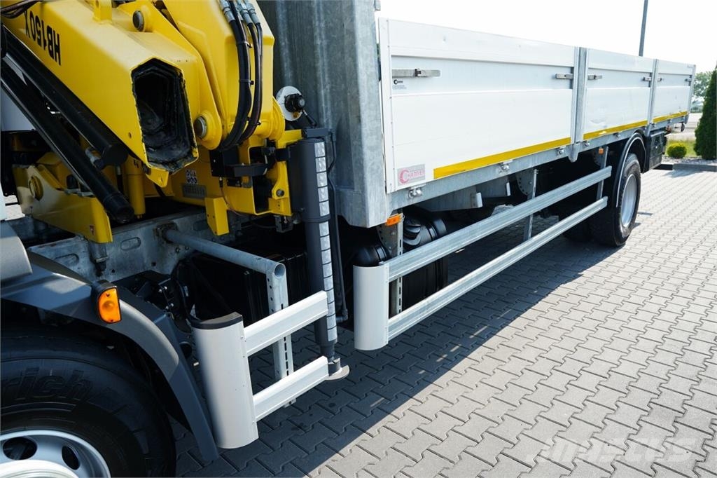 DAF LF 250 شاحنات مسطحة/مفصلية الجوانب
