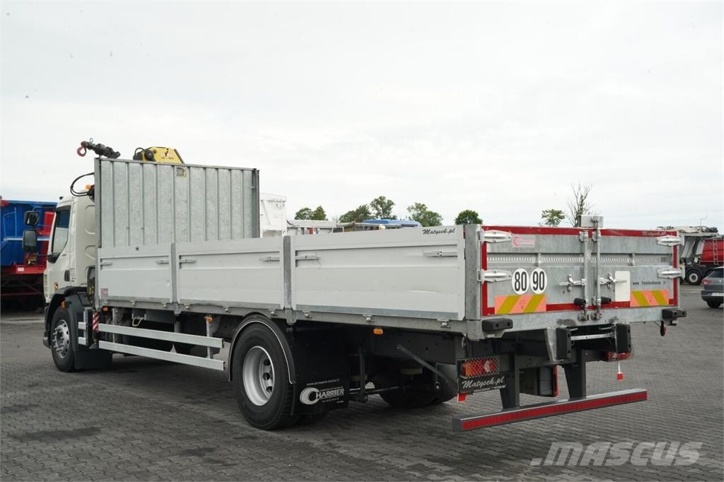 DAF LF 260 / 4X2 / SKRZYNIOWY - 7.30 + HDS HYVA HC 153 Ciężarówki typu Platforma / Skrzynia