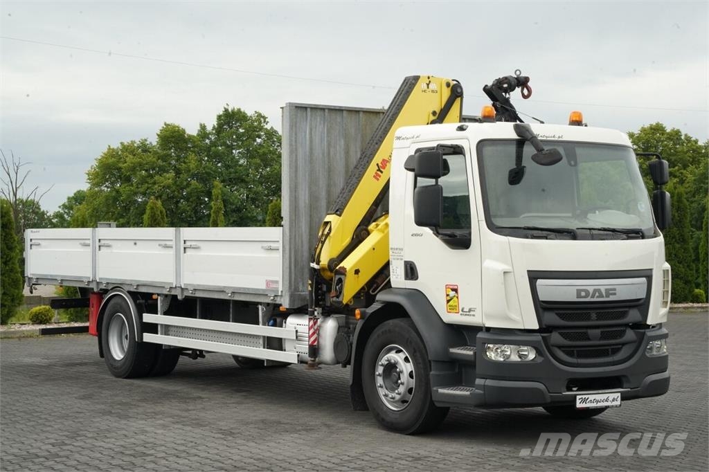 DAF LF 260 / 4X2 / SKRZYNIOWY - 7.30 + HDS HYVA HC 153 Ciężarówki typu Platforma / Skrzynia