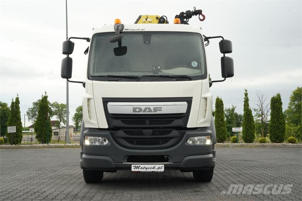DAF LF 260 / 4X2 / SKRZYNIOWY - 7.30 + HDS HYVA HC 153 Ciężarówki typu Platforma / Skrzynia