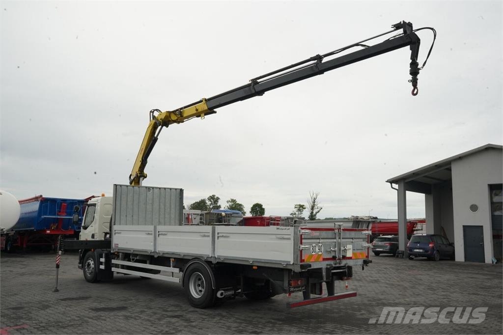DAF LF 260 / 4X2 / SKRZYNIOWY - 7.30 + HDS HYVA HC 153 Ciężarówki typu Platforma / Skrzynia