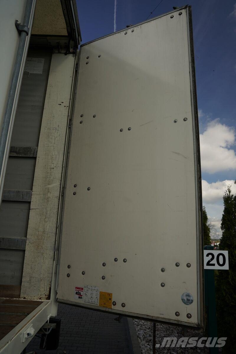 DAF XF 460 Priekabos su tentu