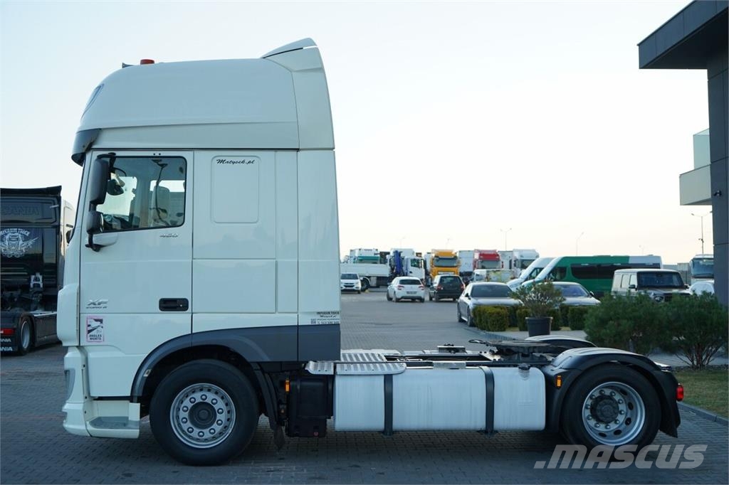 DAF XF 460 / SUPER SPACE CAB / MEGA / EURO 6 / LOW DEC 曳引機組件
