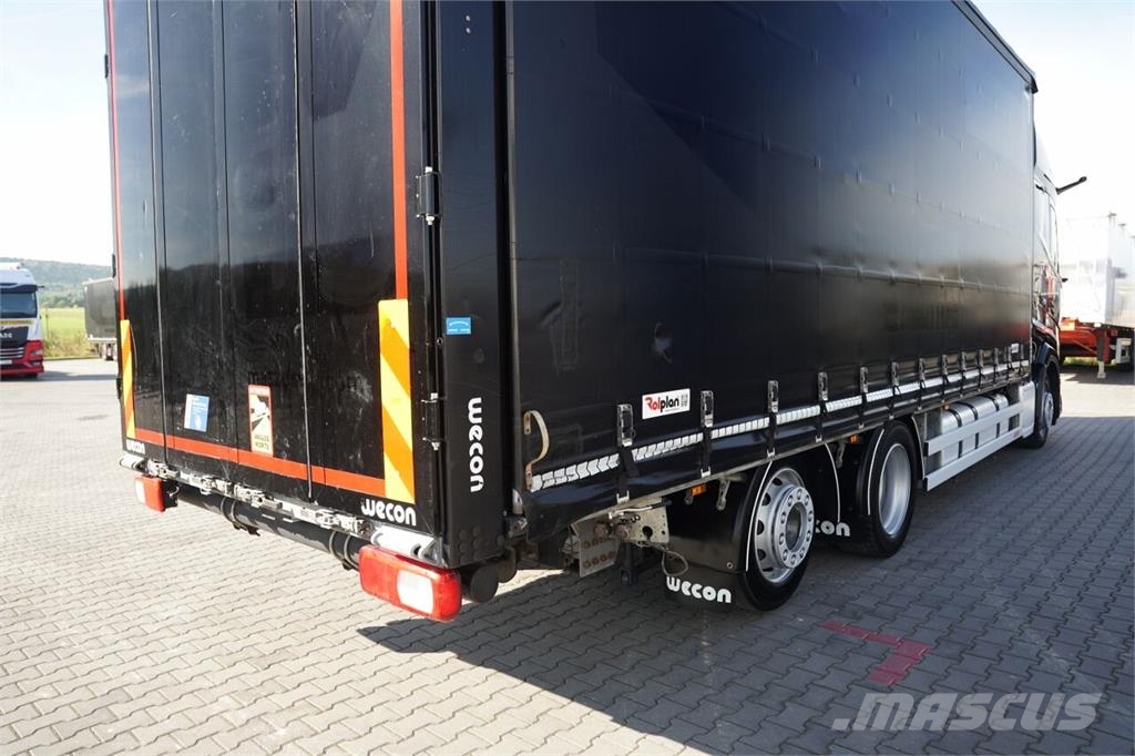 DAF XG 480 Caminhões com cortinas laterais