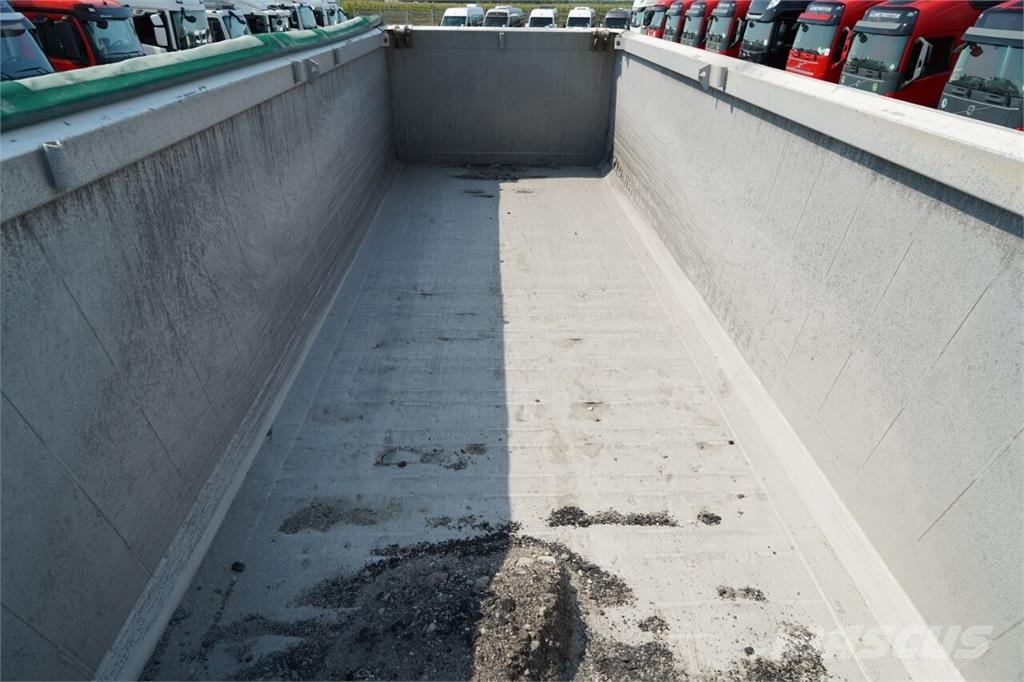 Fliegl Sklápěcí návěsy