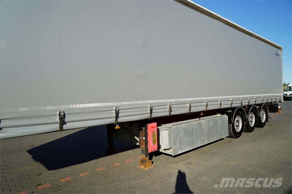 Fruehauf  Semirremolques con caja de lona