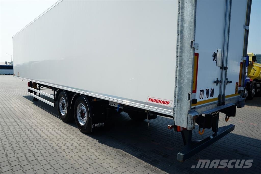 Fruehauf Dengtos puspriekabės