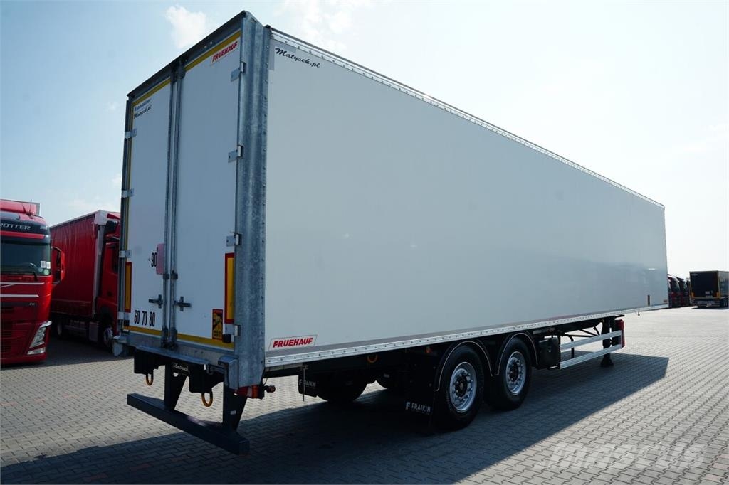 Fruehauf Dengtos puspriekabės