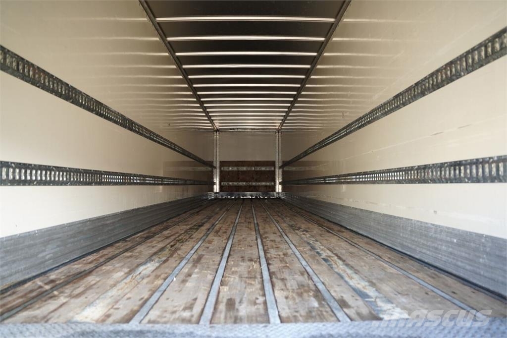 Fruehauf Lettisolert skaptrailer