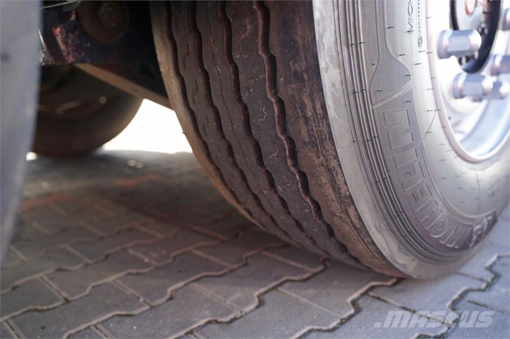 Fruehauf Lettisolert skaptrailer