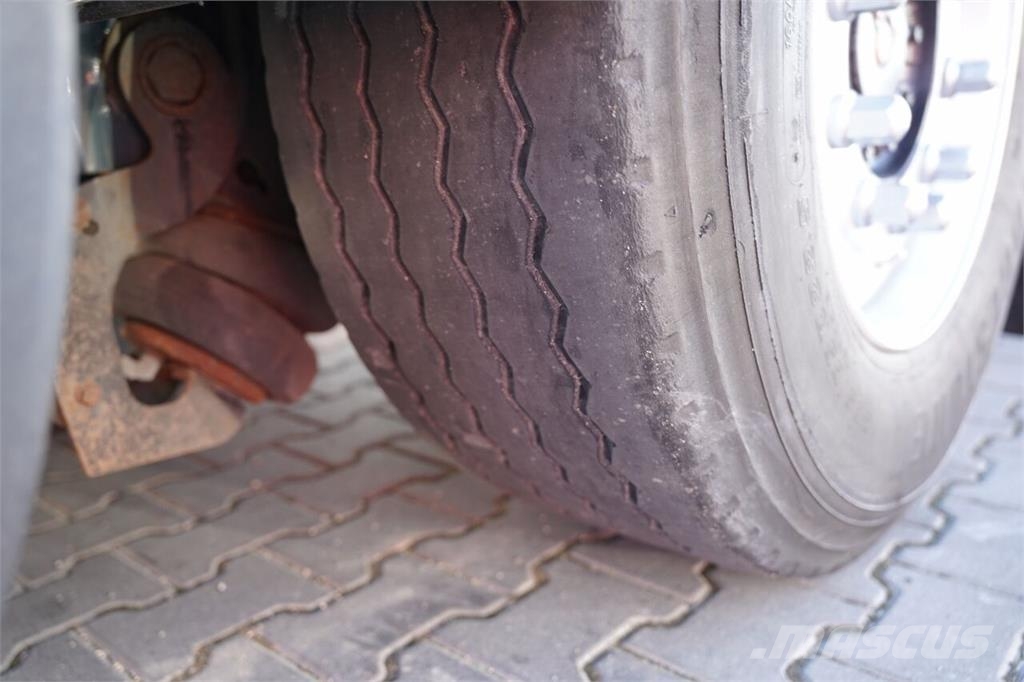 Fruehauf Lettisolert skaptrailer