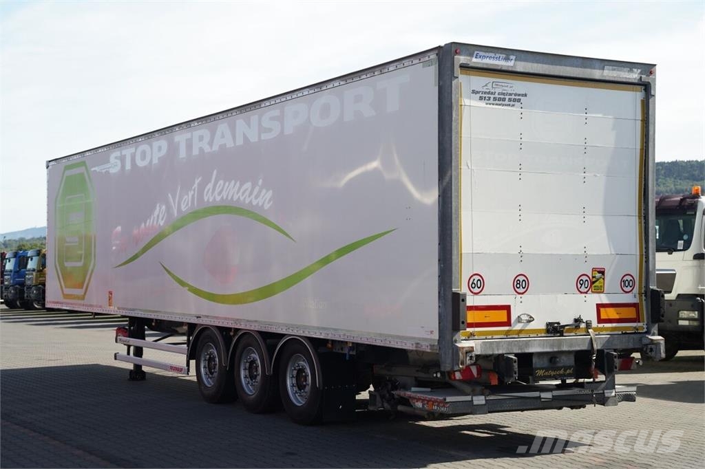 Fruehauf Lettisolert skaptrailer